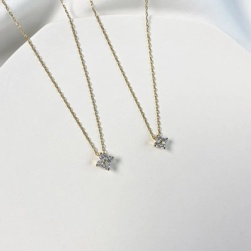 French Cute Four-Leaf Flower Pendant Necklaces