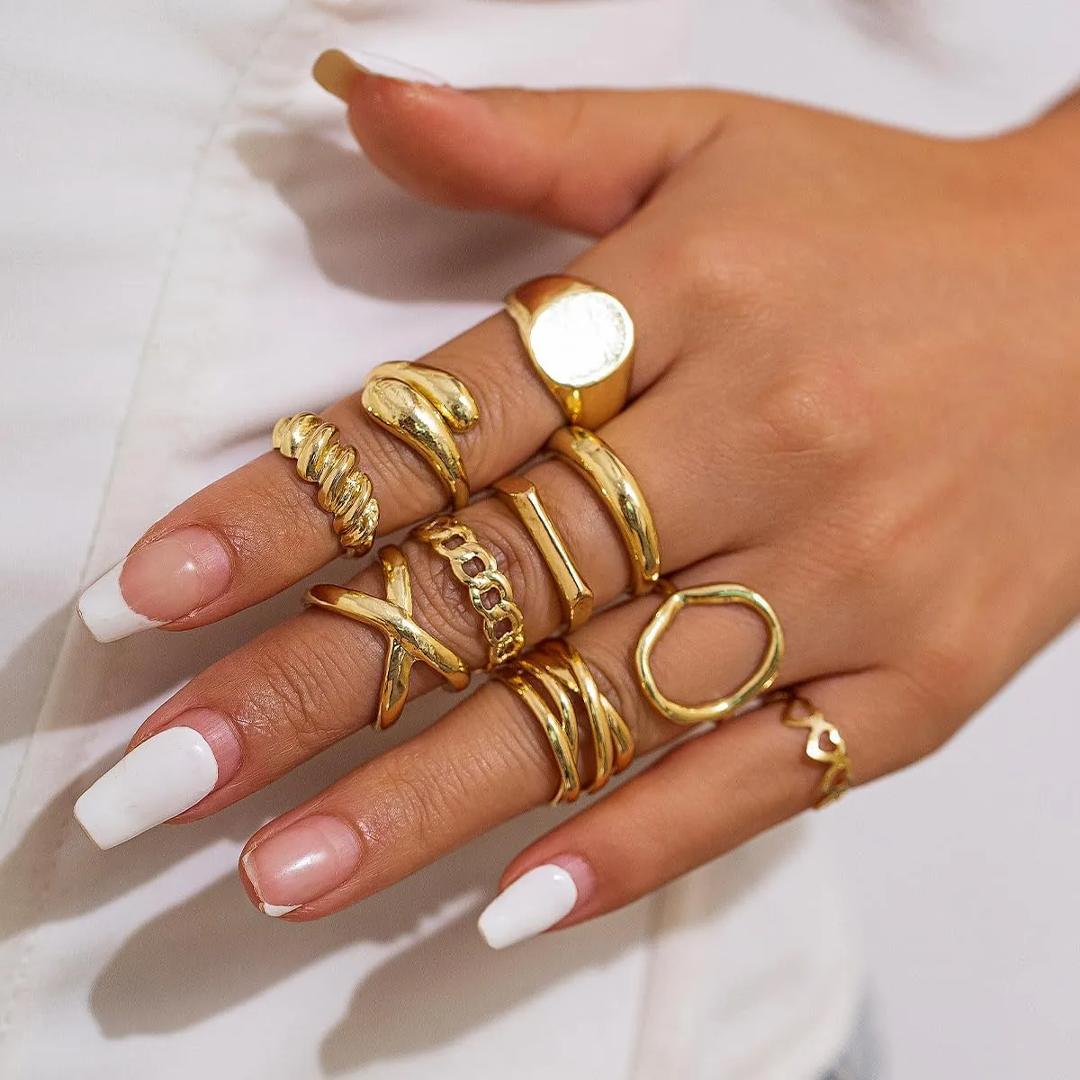 Gold Chunky Rings Set for Women 14K Stackable Dome Statement Rings Vintage Dainty Knuckle Open Midi Finger Rings Gold Jewelry Prom Costume Accessories Set of 4-10